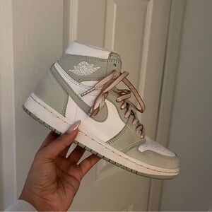 Air Jordan 1 Seafoam